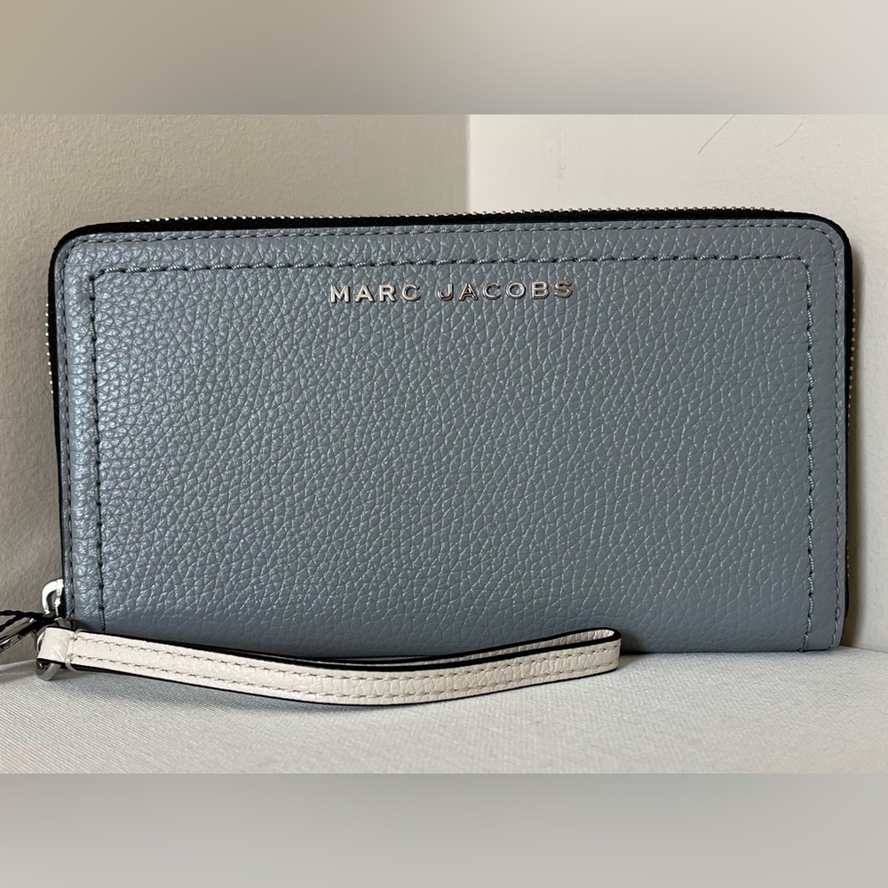 New Marc Jacobs Groove Zip Around Continental Wallet Leather Marshmallow Multi
